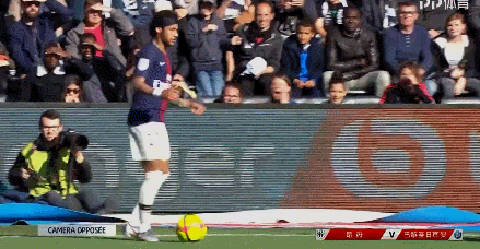 马卡：如果阿劳霍心理健康问题无法恢复，巴萨冬窗可能签中卫